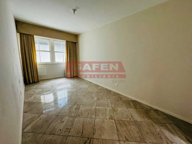 Apartamento à venda com 3 quartos, 270m² - Foto 13