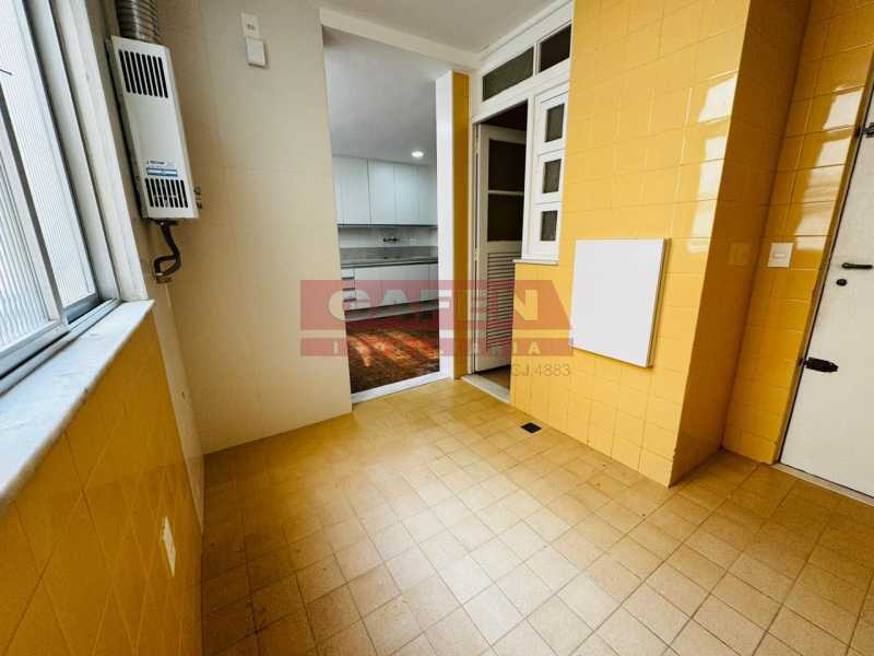 Apartamento à venda com 3 quartos, 270m² - Foto 18