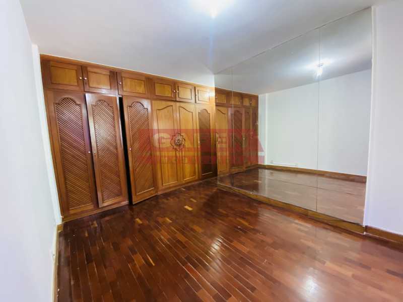 Apartamento à venda com 4 quartos, 160m² - Foto 15