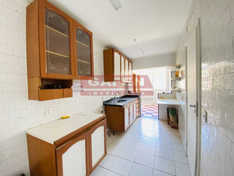 Apartamento à venda com 4 quartos, 160m² - Foto 22