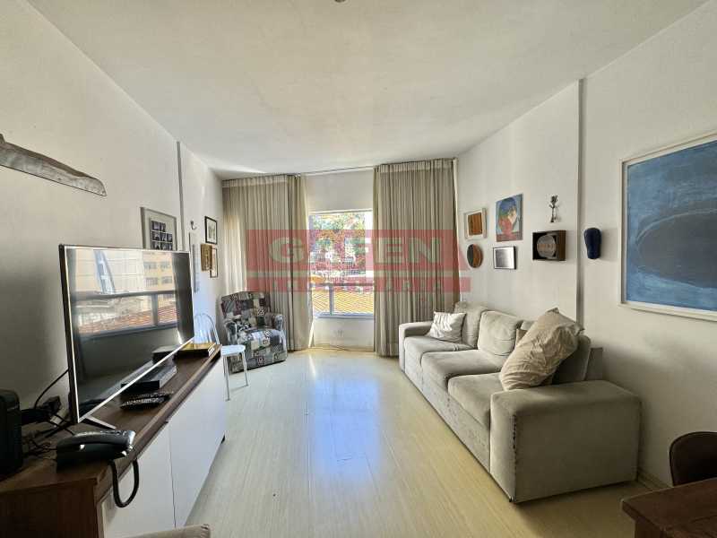 Apartamento à venda com 2 quartos, 67m² - Foto 6