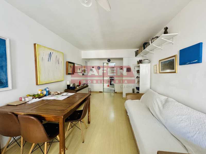 Apartamento à venda com 2 quartos, 67m² - Foto 10