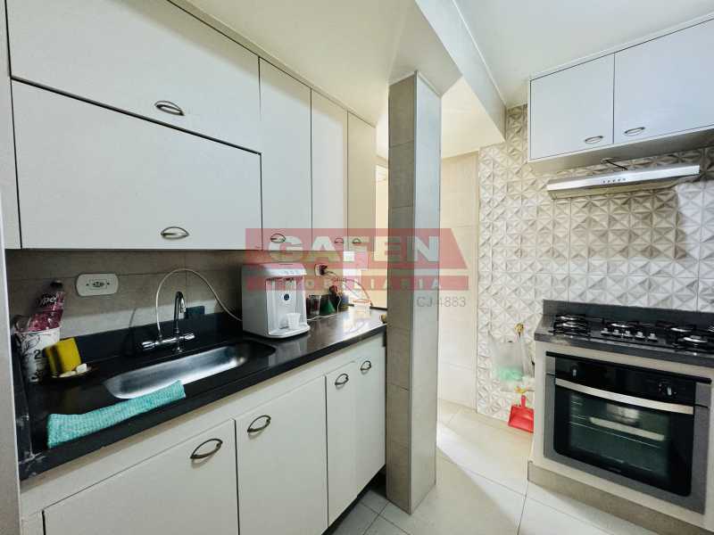 Apartamento à venda com 2 quartos, 67m² - Foto 11