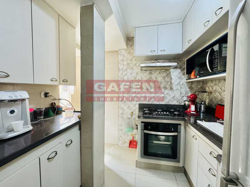 Apartamento à venda com 2 quartos, 67m² - Foto 12