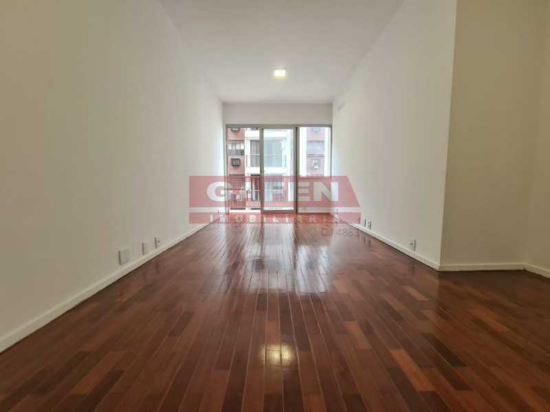 Apartamento à venda com 3 quartos, 83m² - Foto 3