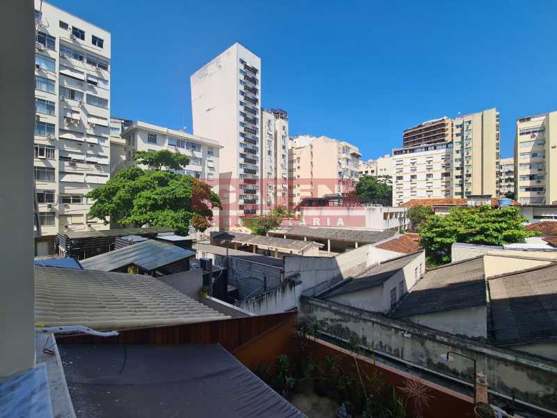 Apartamento à venda com 1 quarto, 50m² - Foto 3