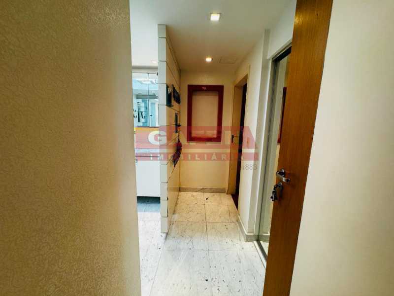 Apartamento para alugar com 4 quartos, 260m² - Foto 11