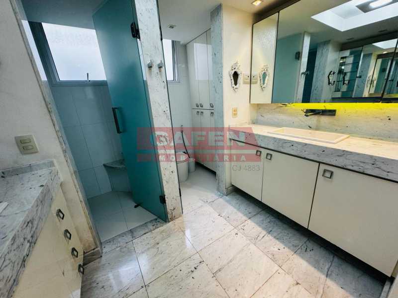 Apartamento para alugar com 4 quartos, 260m² - Foto 12