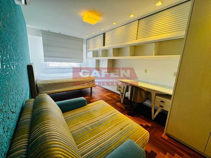 Apartamento para alugar com 4 quartos, 260m² - Foto 16