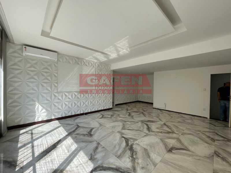 Apartamento à venda com 3 quartos, 150m² - Foto 1