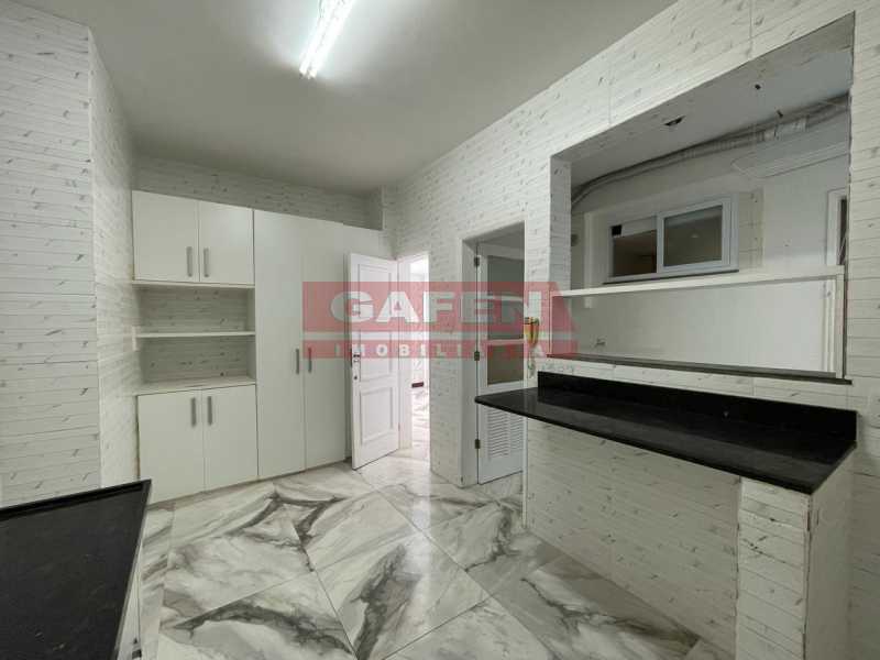 Apartamento à venda com 3 quartos, 150m² - Foto 6