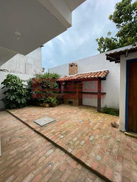 Casa à venda com 4 quartos, 150m² - Foto 15