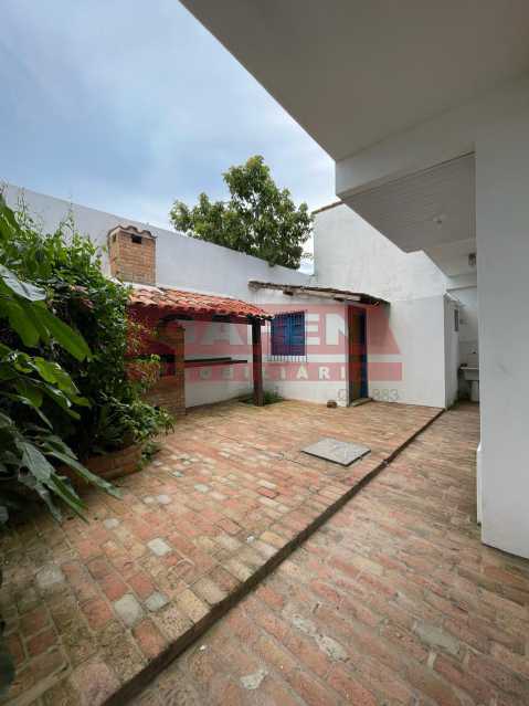 Casa à venda com 4 quartos, 150m² - Foto 17