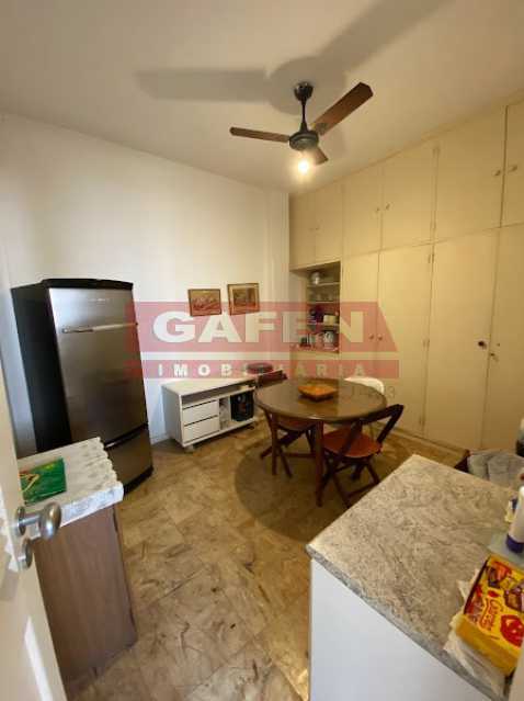 Apartamento à venda com 4 quartos, 243m² - Foto 17