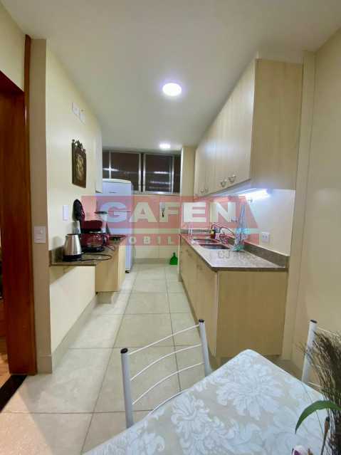 Apartamento à venda com 3 quartos, 180m² - Foto 7