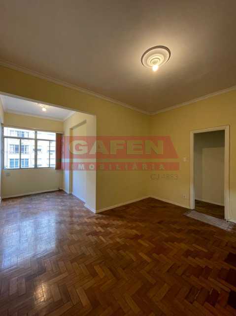 Apartamento à venda com 3 quartos, 95m² - Foto 2