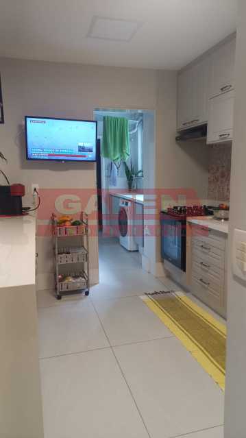 Apartamento à venda com 3 quartos, 95m² - Foto 8