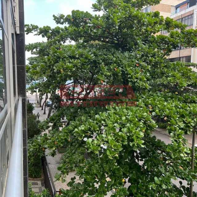 Apartamento à venda com 4 quartos, 300m² - Foto 1