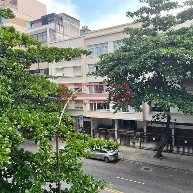 Apartamento à venda com 4 quartos, 300m² - Foto 2