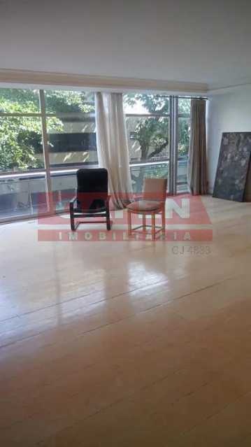 Apartamento à venda com 4 quartos, 300m² - Foto 5