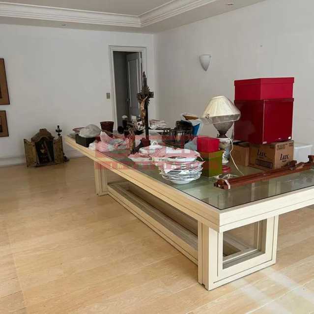 Apartamento à venda com 4 quartos, 300m² - Foto 8