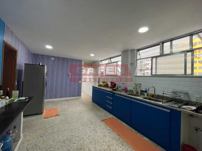 Apartamento à venda com 3 quartos, 196m² - Foto 27