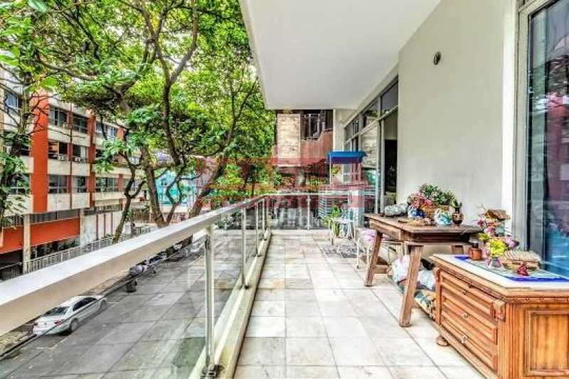 Apartamento à venda com 4 quartos, 150m² - Foto 4