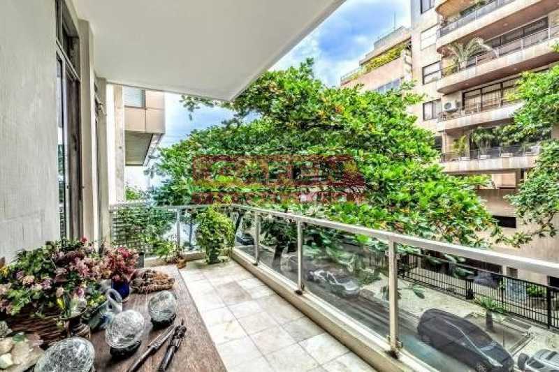 Apartamento à venda com 4 quartos, 150m² - Foto 3