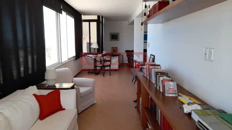 Apartamento à venda com 3 quartos, 188m² - Foto 13