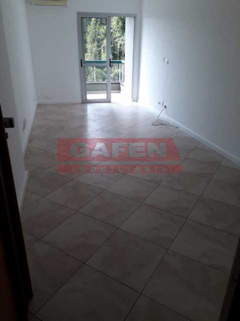 Apartamento à venda com 2 quartos, 78m² - Foto 4