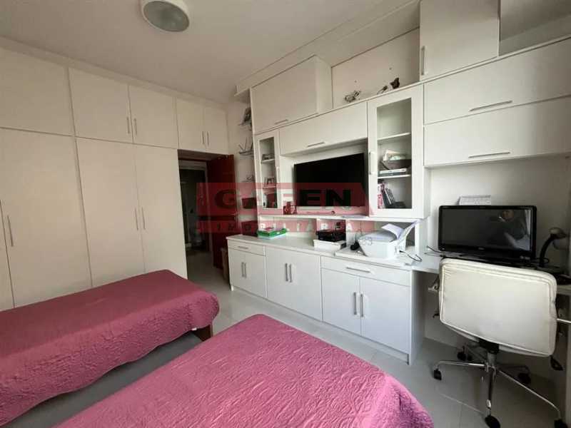 Apartamento à venda com 3 quartos, 153m² - Foto 12