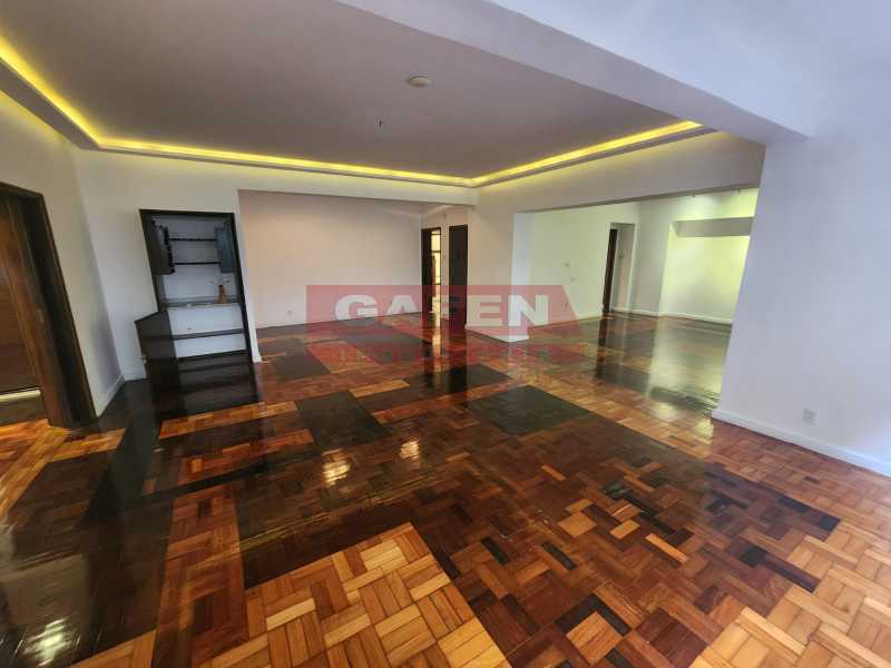 Apartamento à venda com 3 quartos, 250m² - Foto 5