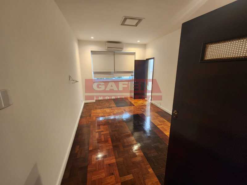 Apartamento à venda com 3 quartos, 250m² - Foto 14