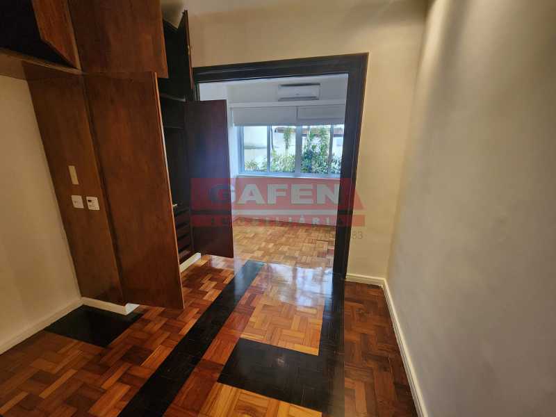 Apartamento à venda com 3 quartos, 250m² - Foto 15