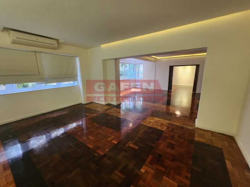 Apartamento à venda com 3 quartos, 250m² - Foto 16