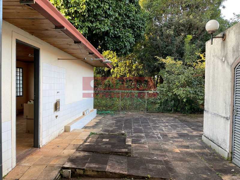 Casa à venda com 5 quartos, 540m² - Foto 11