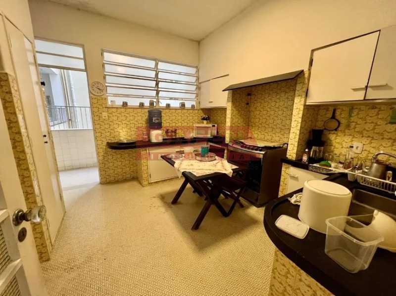 Apartamento à venda com 3 quartos, 283m² - Foto 19