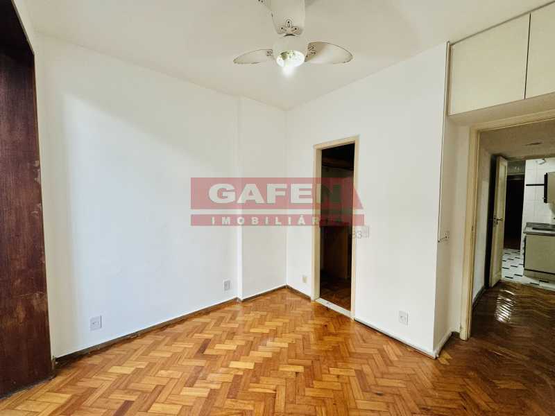 Apartamento à venda com 2 quartos, 90m² - Foto 3