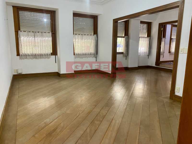 Apartamento à venda com 4 quartos, 270m² - Foto 4