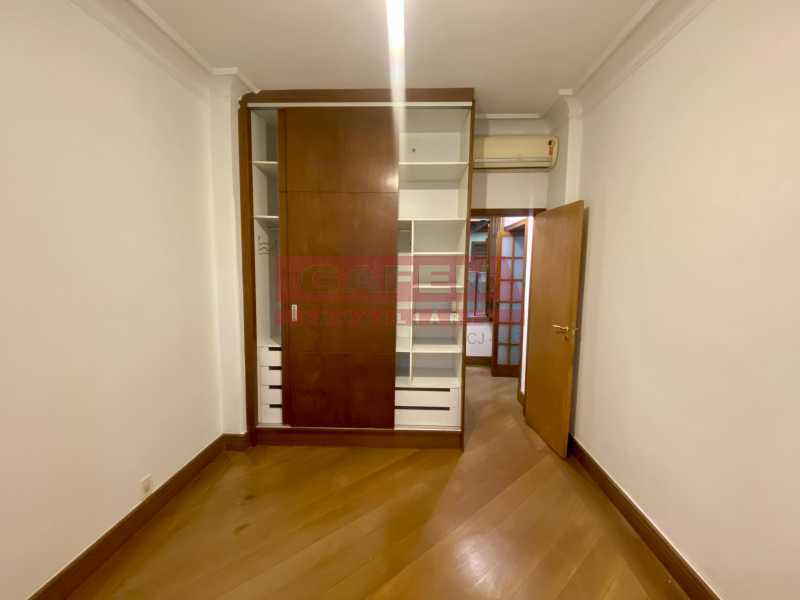 Apartamento à venda com 4 quartos, 270m² - Foto 8