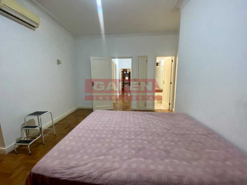 Apartamento à venda com 4 quartos, 270m² - Foto 15