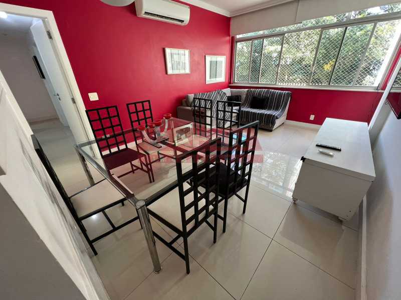 Apartamento à venda com 3 quartos, 77m² - Foto 1