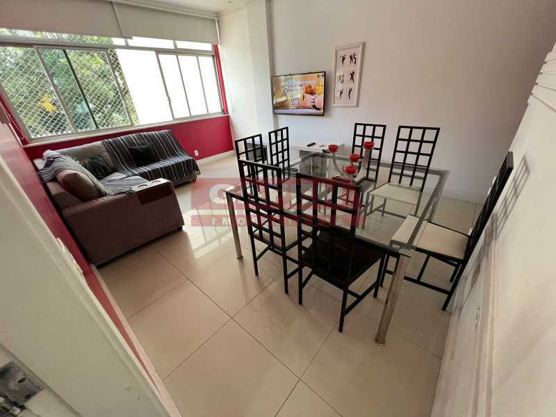 Apartamento à venda com 3 quartos, 77m² - Foto 2