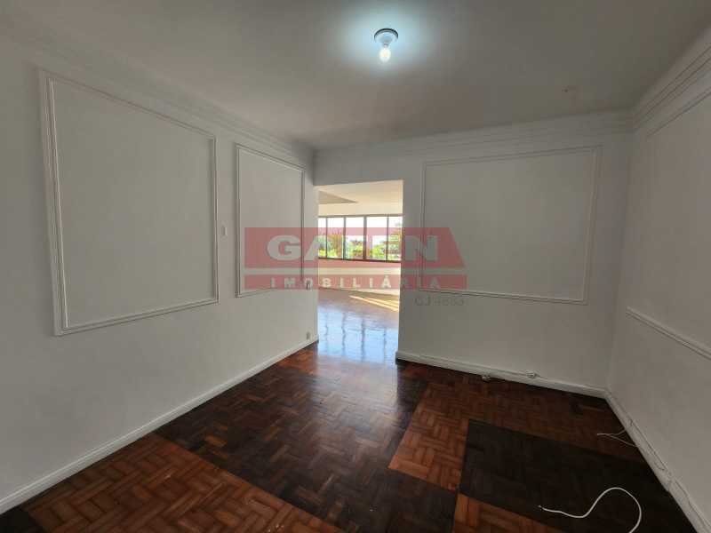 Apartamento à venda com 2 quartos, 250m² - Foto 15