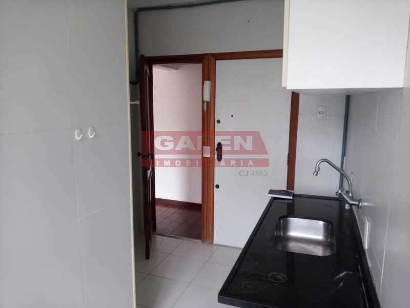 Apartamento à venda com 3 quartos, 90m² - Foto 18