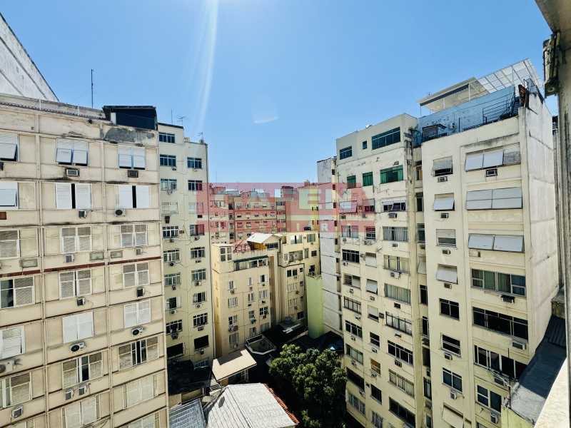 Apartamento à venda com 3 quartos, 105m² - Foto 3