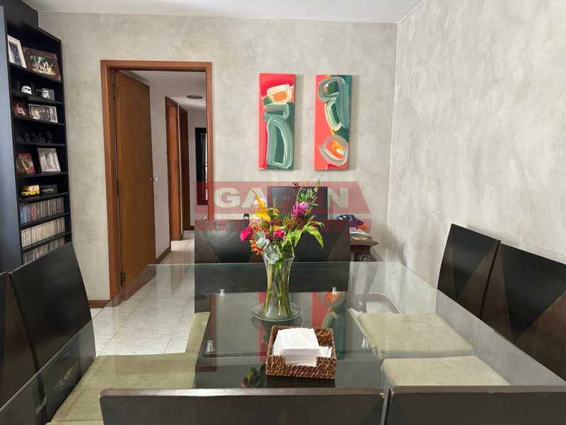 Apartamento à venda com 3 quartos, 125m² - Foto 5