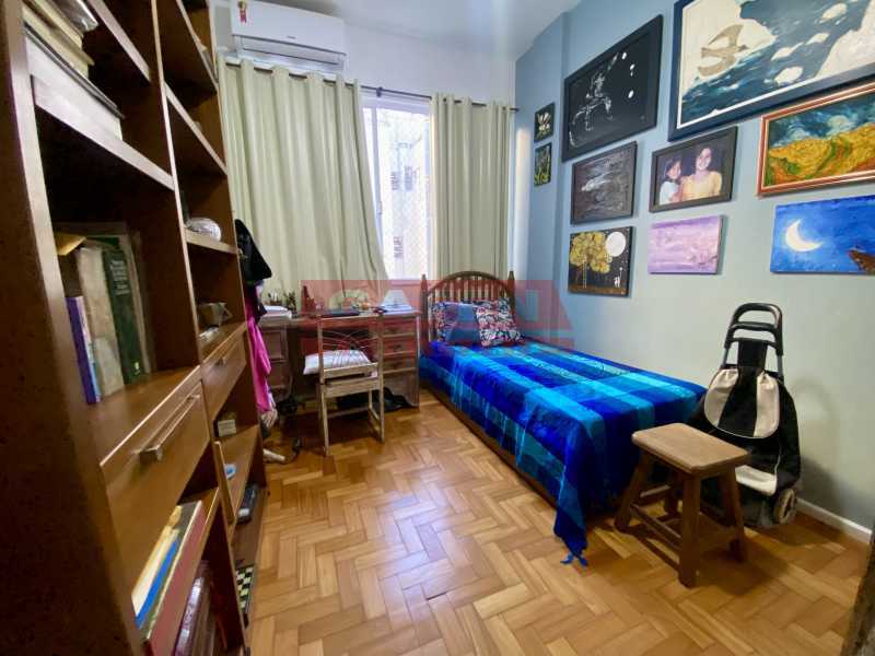 Apartamento à venda com 1 quarto, 70m² - Foto 10