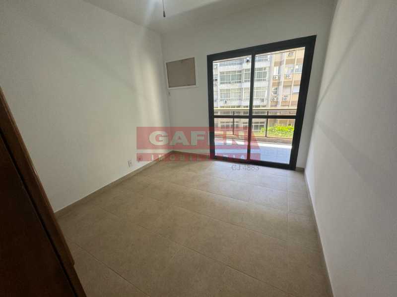 Apartamento à venda com 4 quartos, 220m² - Foto 10