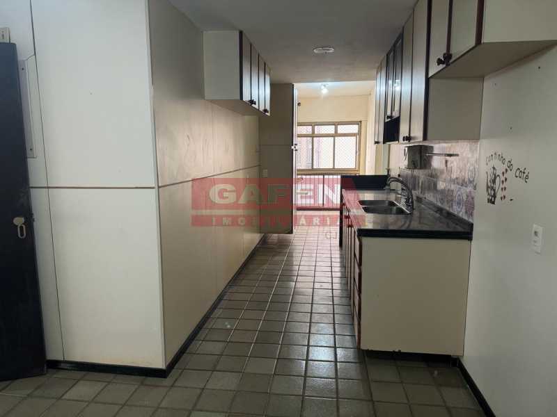 Apartamento à venda com 4 quartos, 220m² - Foto 20